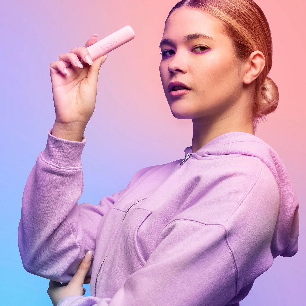 Vush Gloss in Pop Pink 4